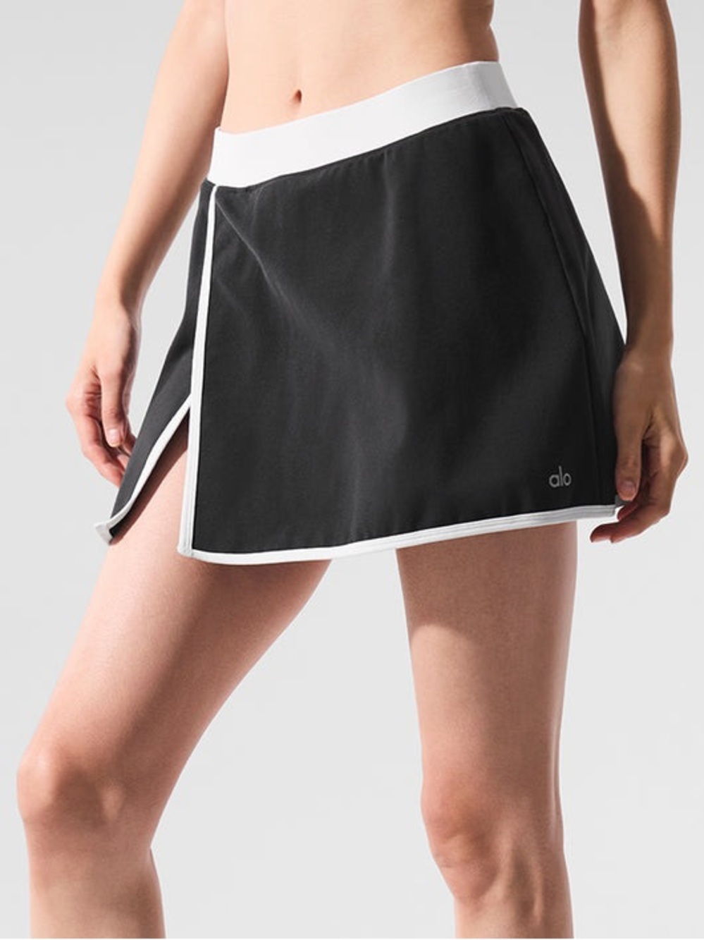 ALO Airbrush Streamlined Skirt in Black/White - M